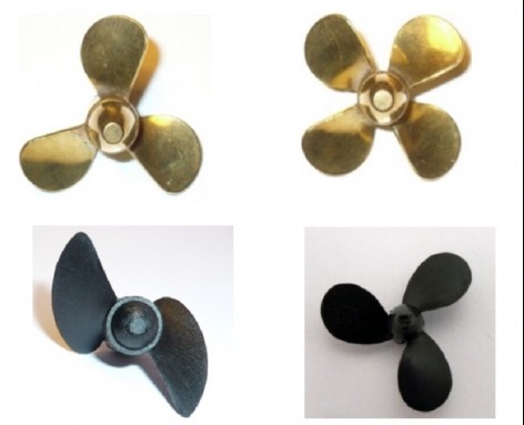 Model boat propellers brass or plastic